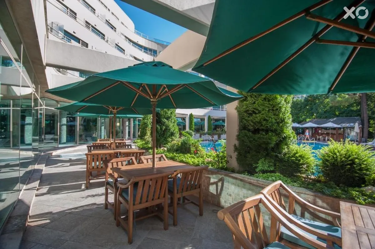 Jeravi Hotel