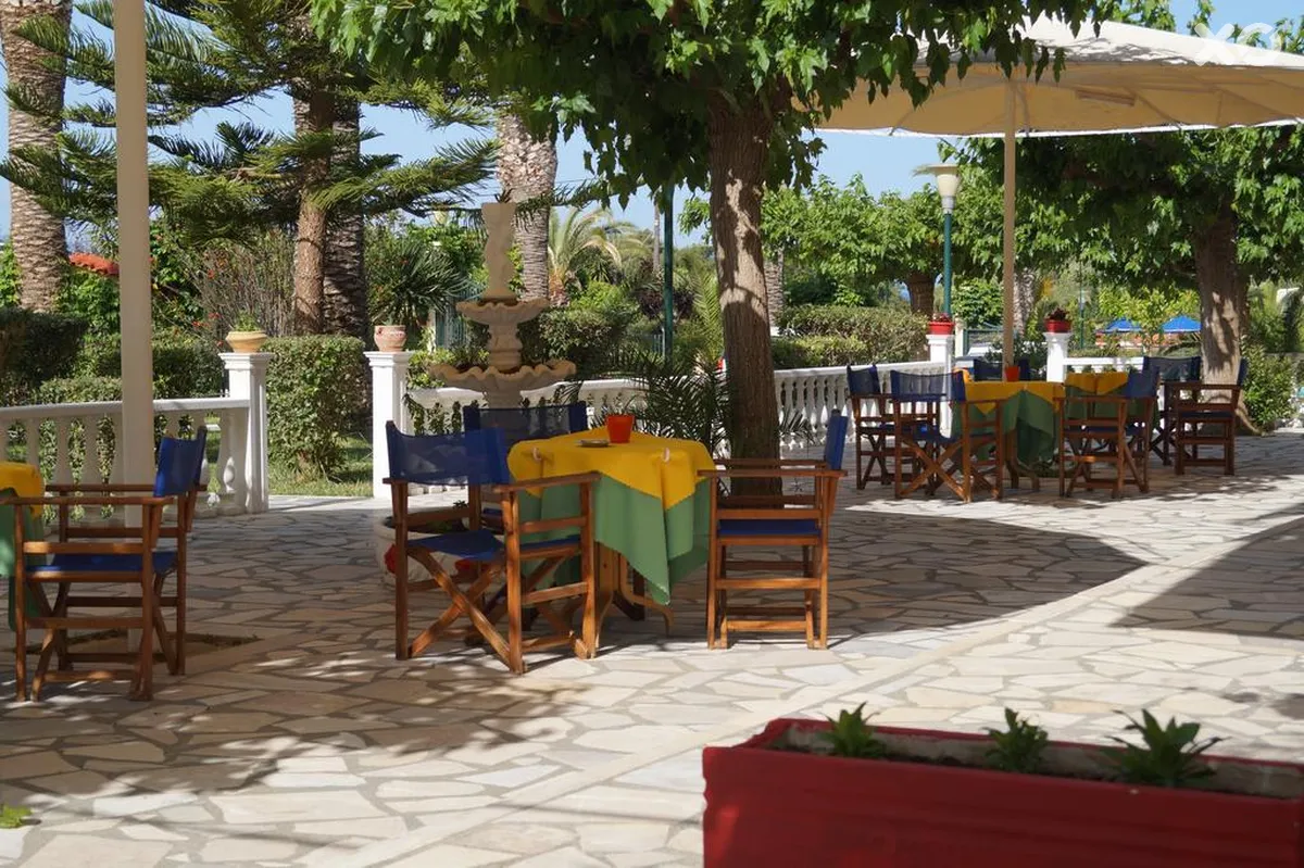 Brati - Arcoudi Hotel