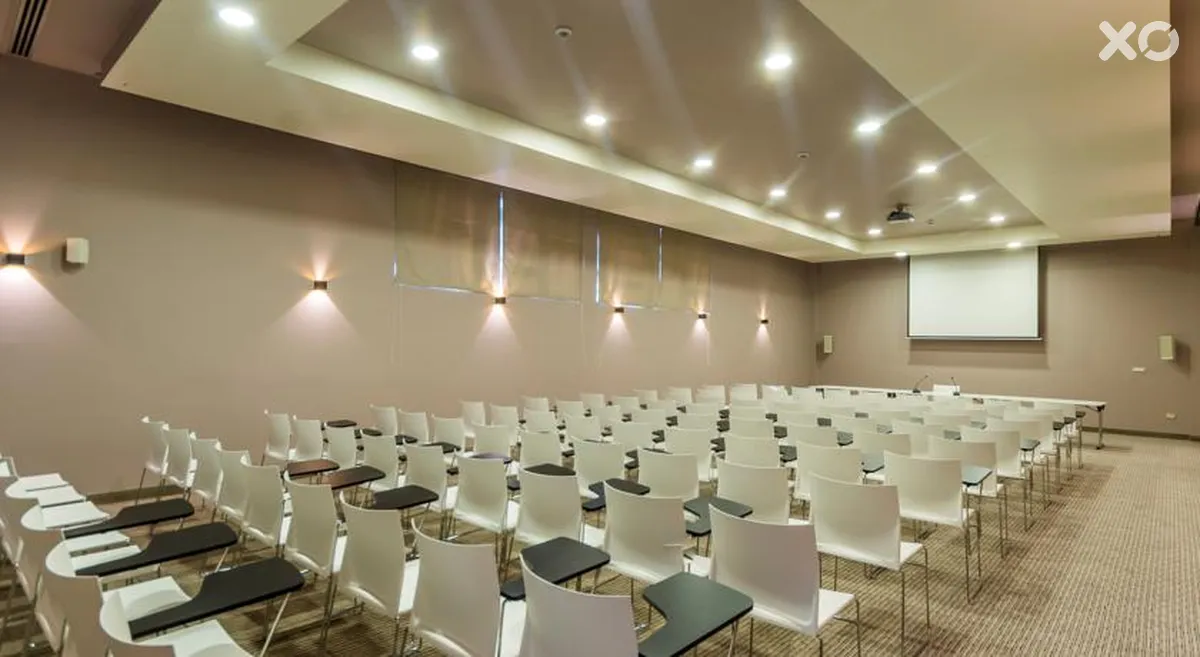 Palmon Bay Hotel & Spa