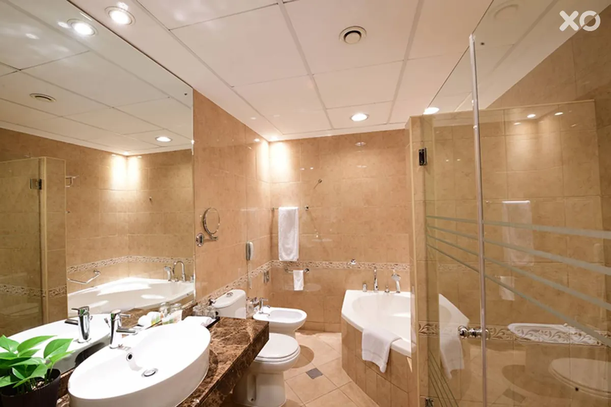 Majestic City Retreat Hotel