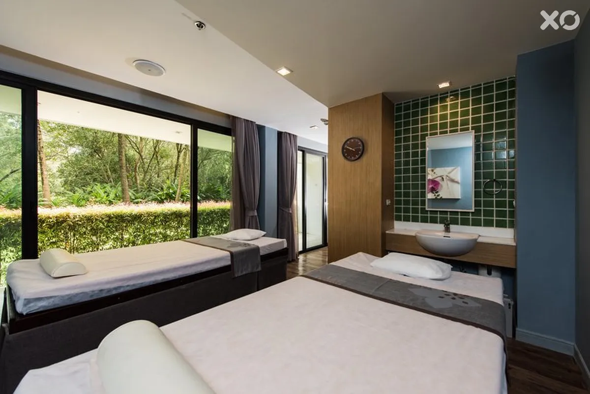 Holiday Ao Nang Beach Resort