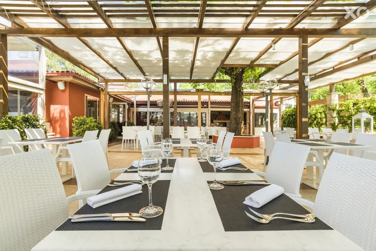 Amfora Plava Laguna Apartments