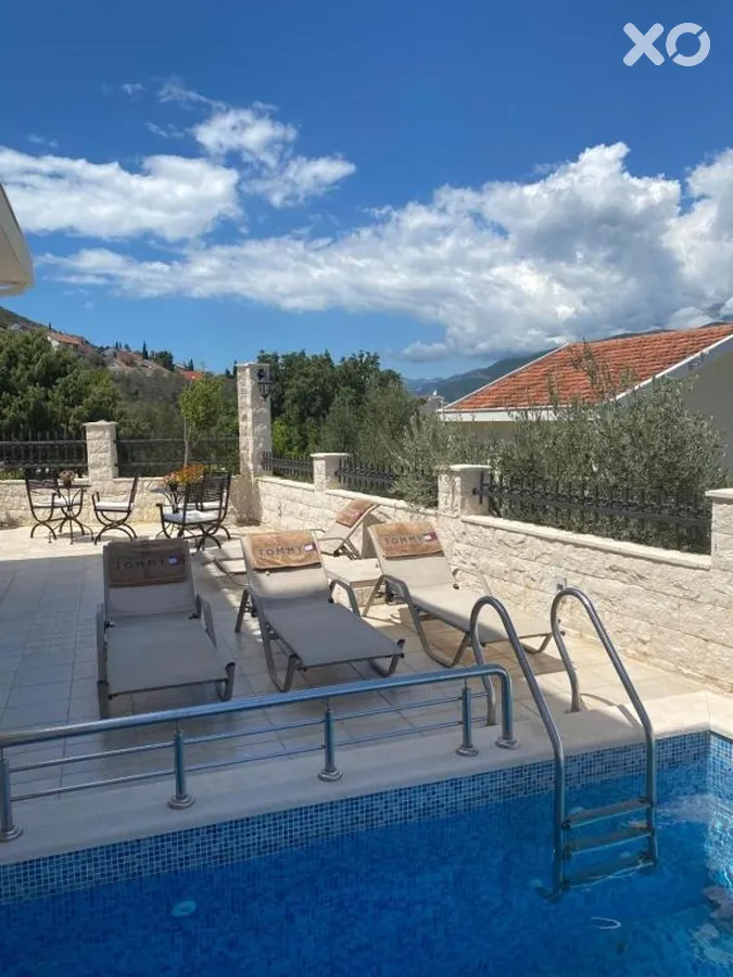 Mare Villa
