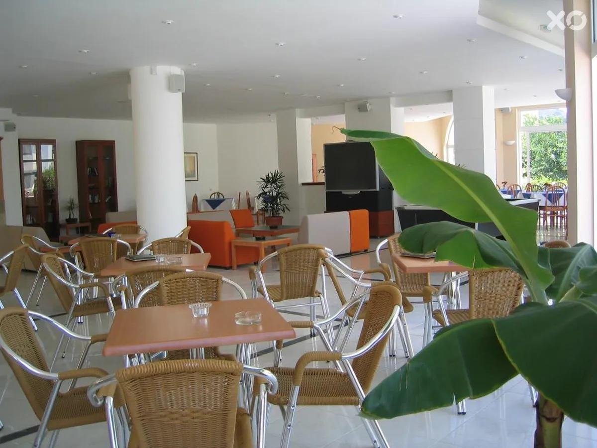 Summerland Hotel & Bungalows