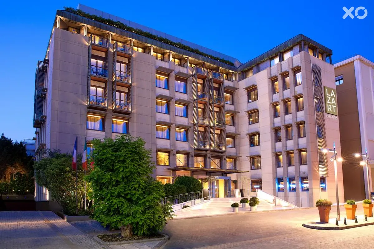 Lazart Hotel