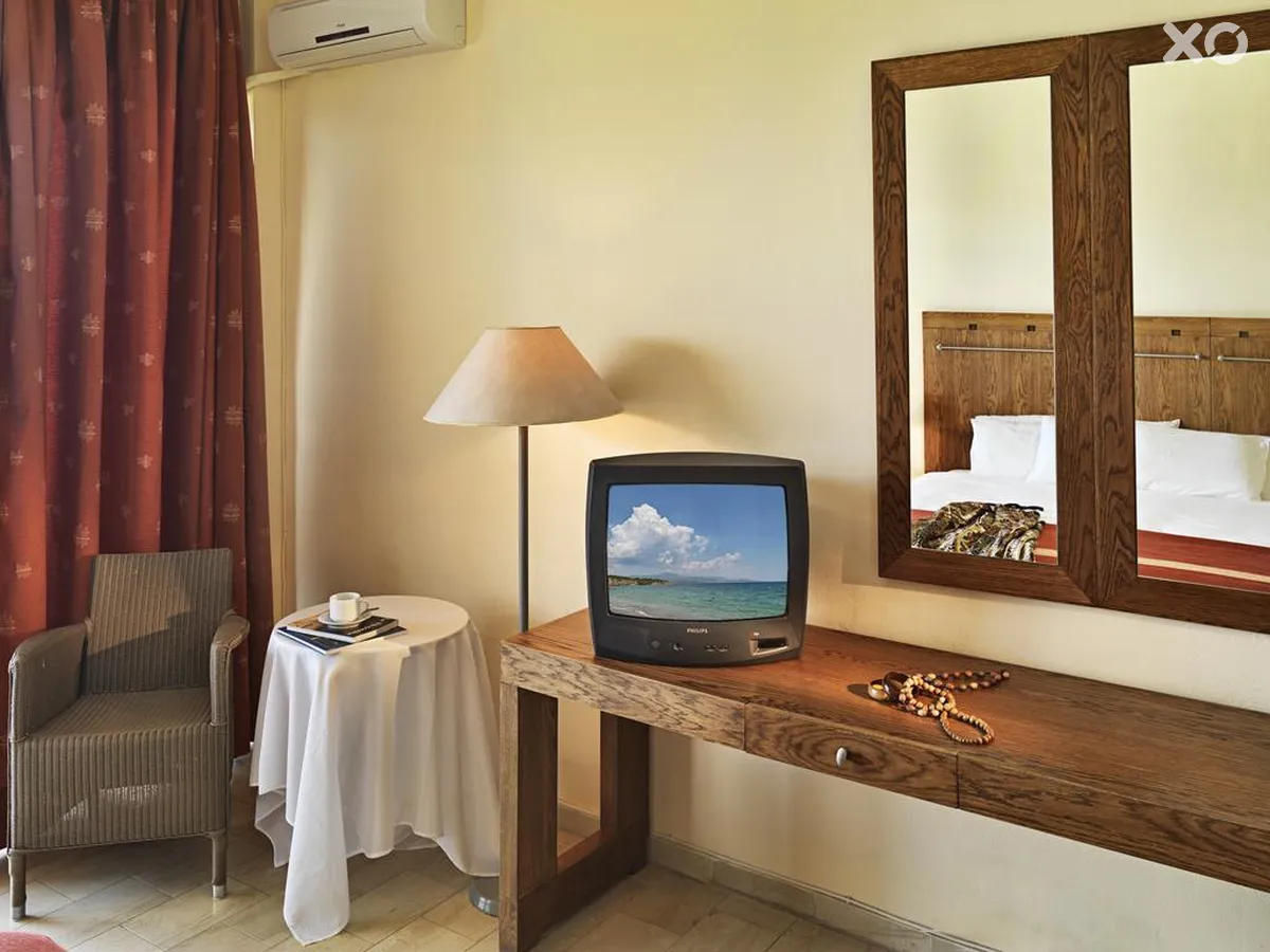 Kalamaki Beach Hotel