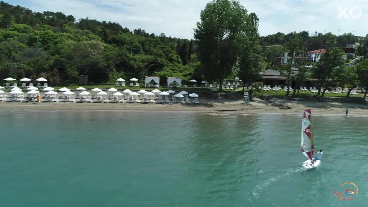 Viva Mare Beach