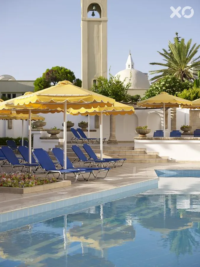 Mitsis Petit Palais Beach Hotel