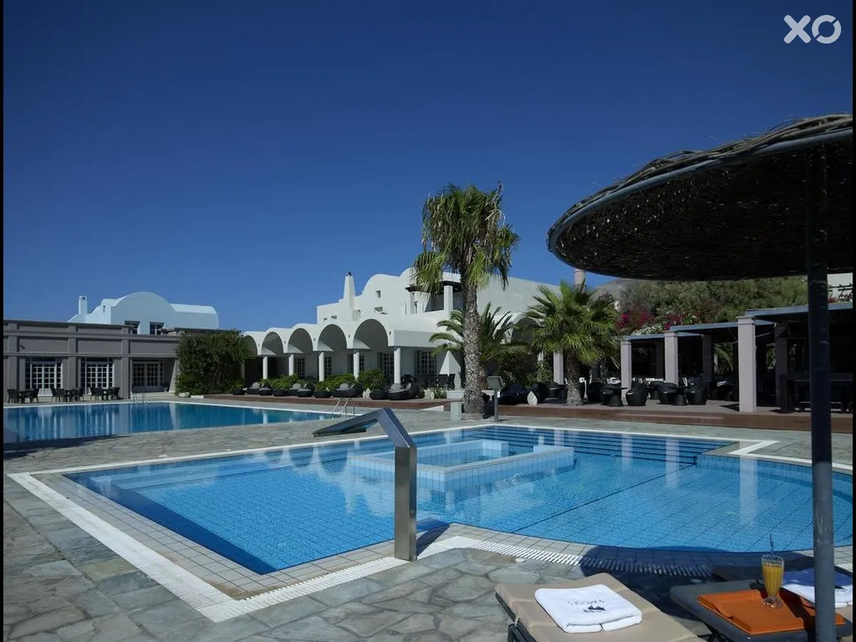 9 Muses Santorini Resort