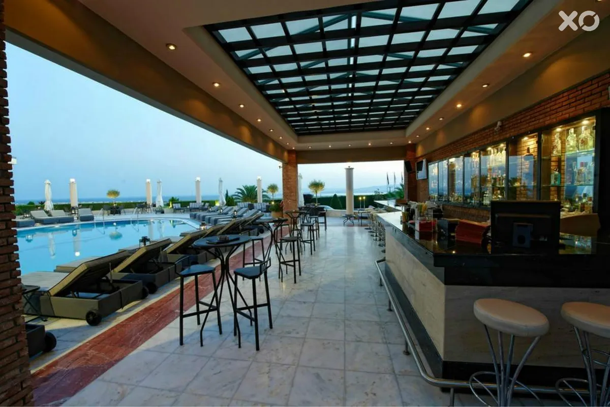 Royal Hotel