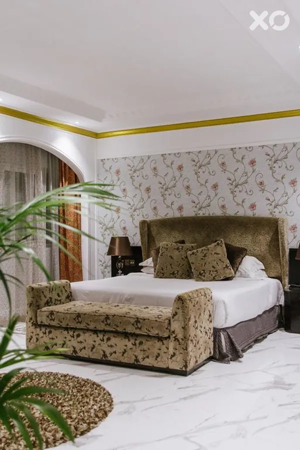 Mangrove Hotel