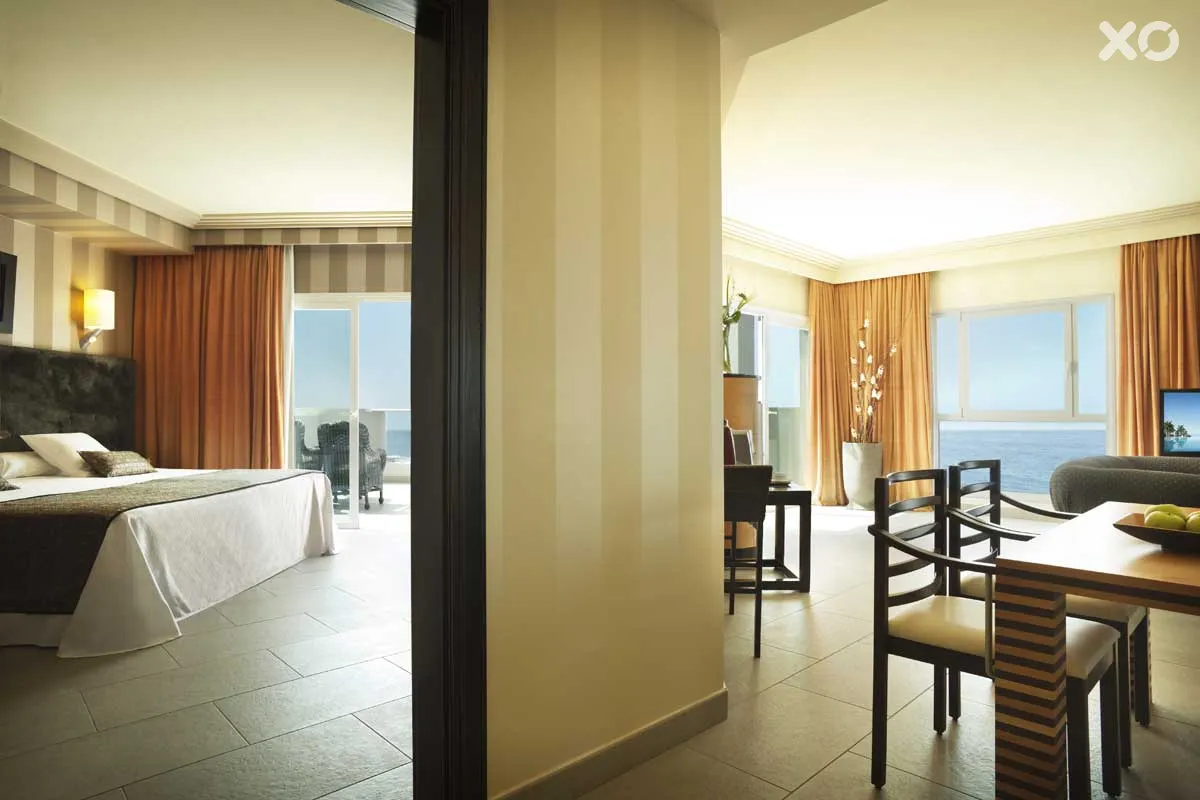 Adrian Hoteles Roca Nivaria Gran