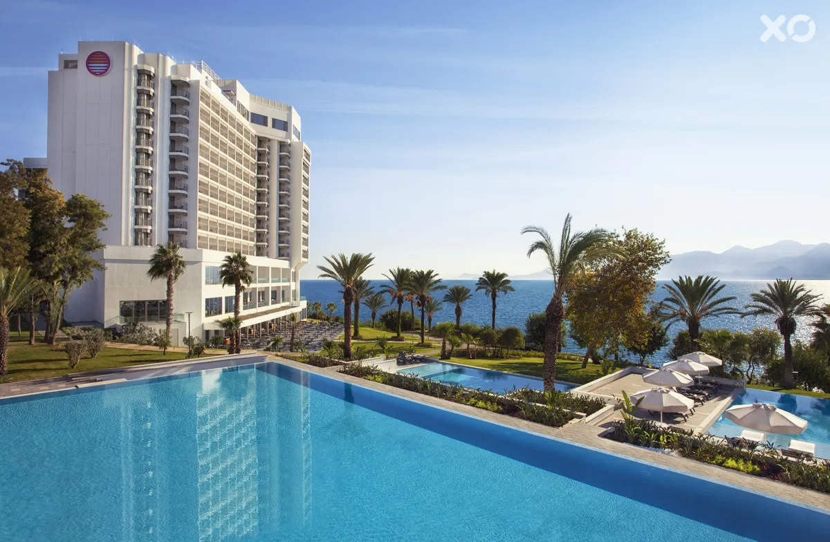 Akra Hotel