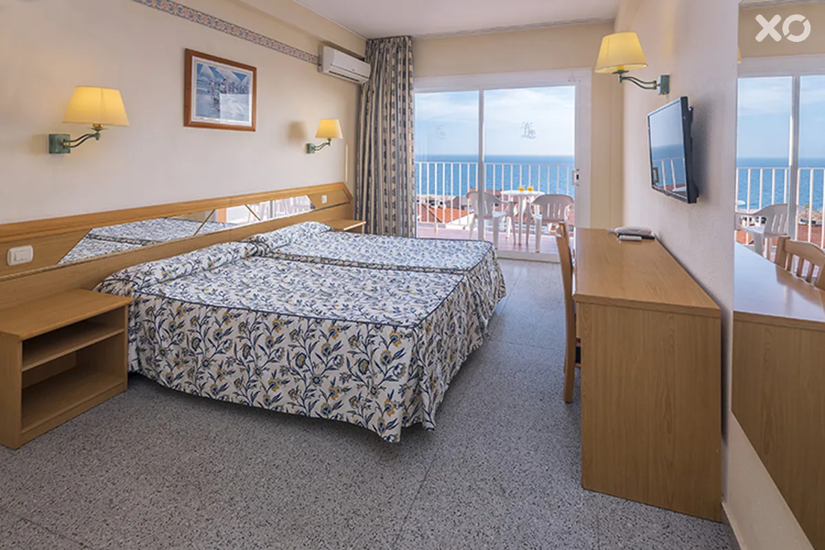 Catalonia Hotel
