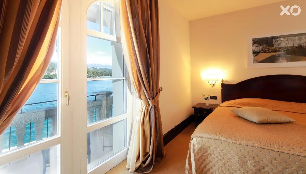 Arbiana Hotel