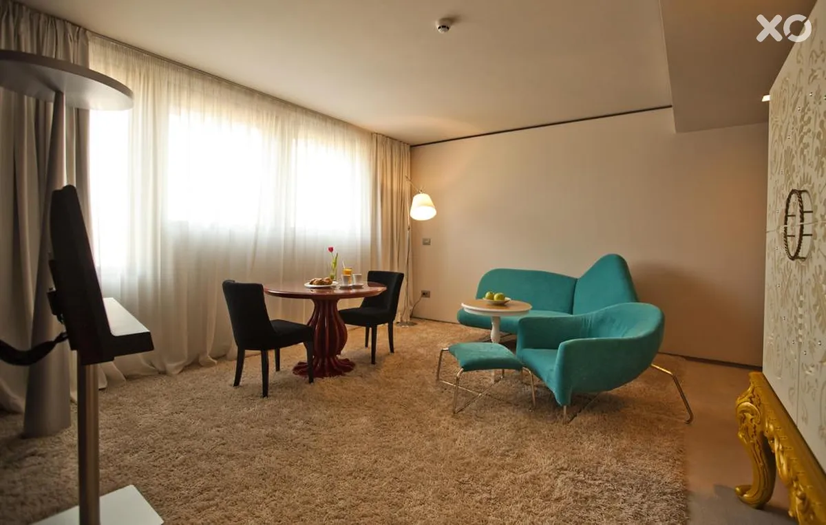 Graffit Gallery Hotel