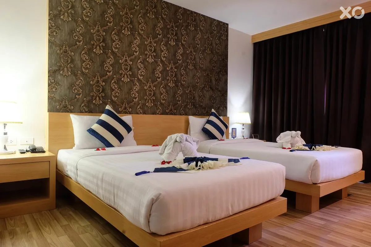 iCheck inn Central Patong