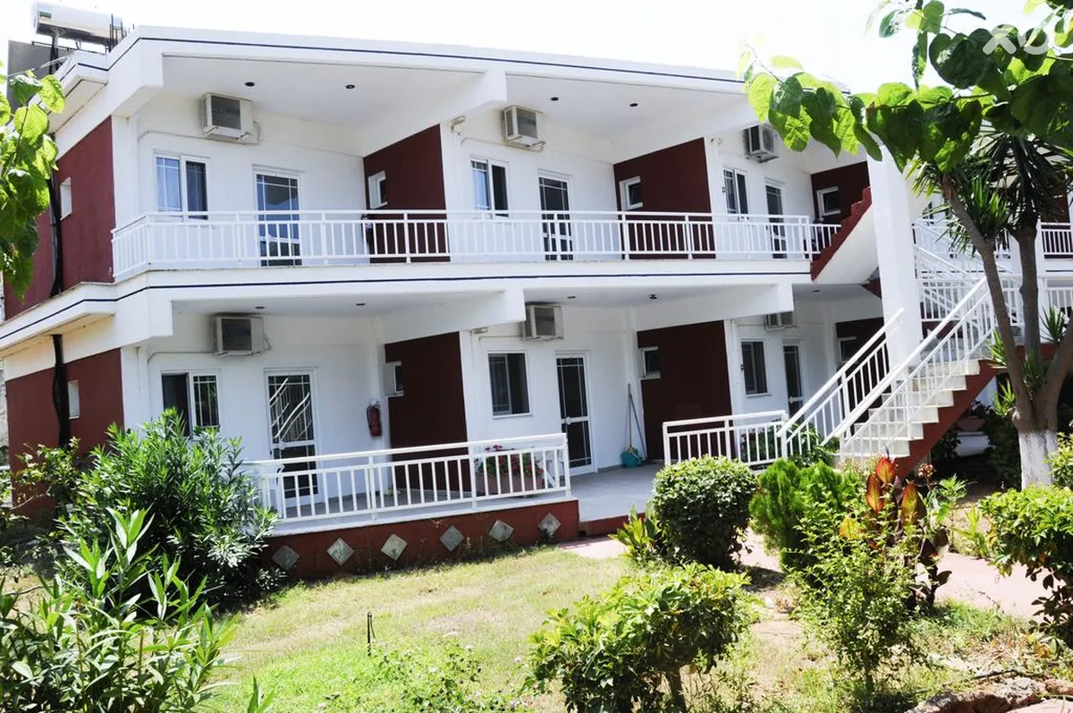 Alexandros Hotel