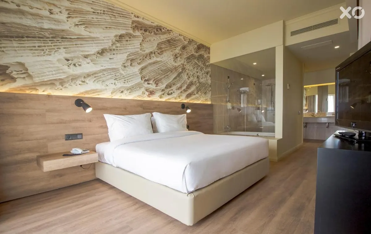 Calheta Beach Savoy Signature