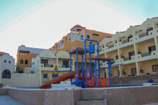 Protels Beach Club & SPA