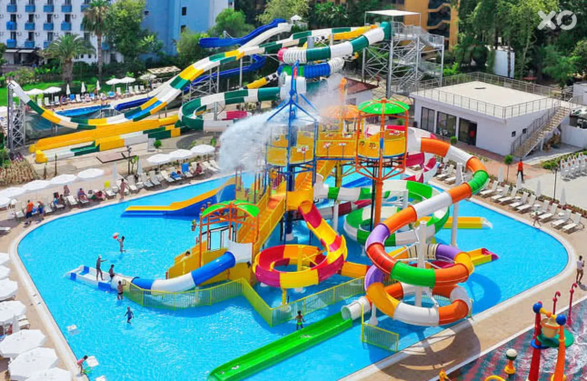 Club Aqua Plaza