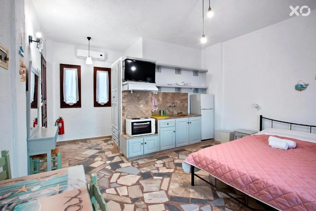 New Aurora Apts Studios