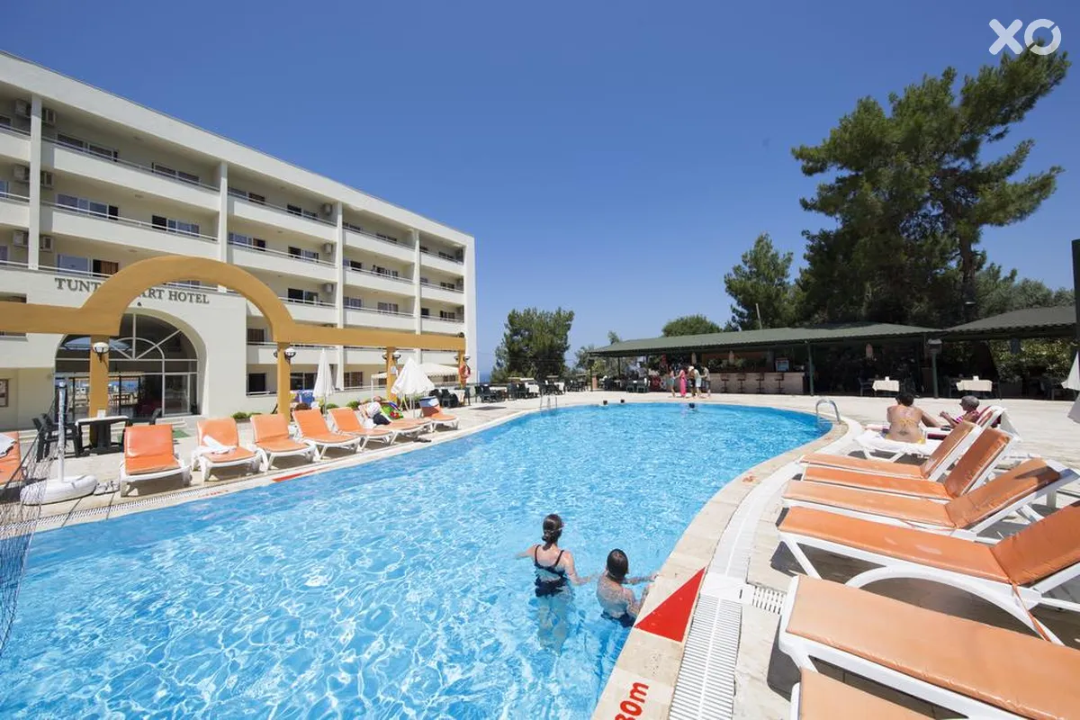 Tuntas Family Suites Kusadasi