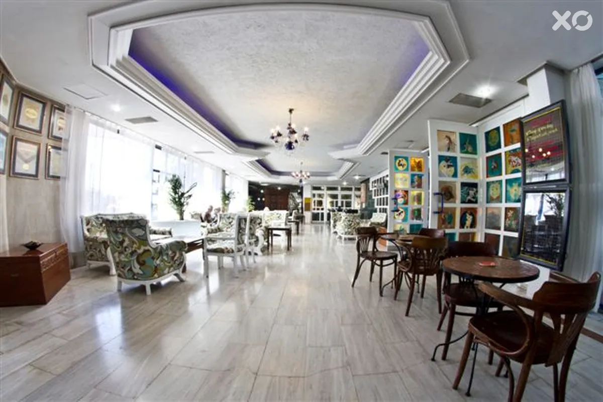 Nereus Hotel