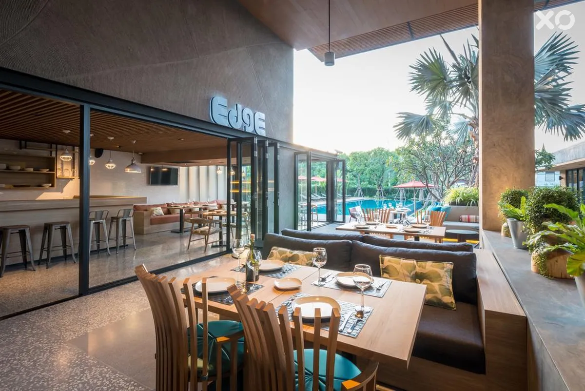 The Silver Palm Hotel