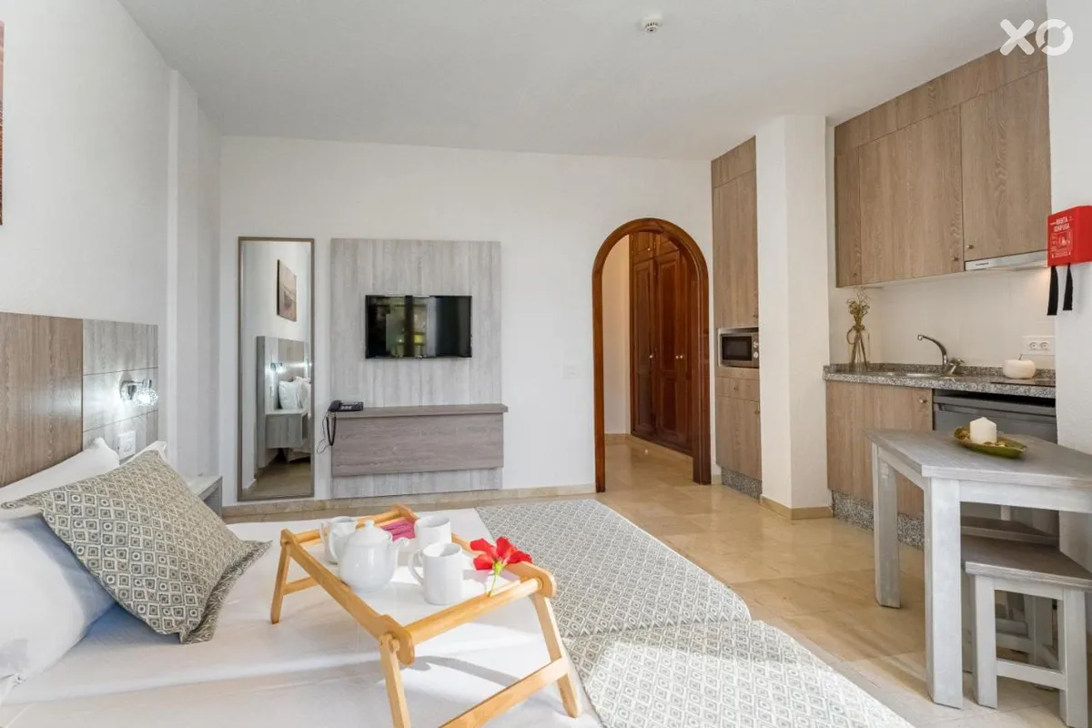 Klayman Olivina Aparthotel
