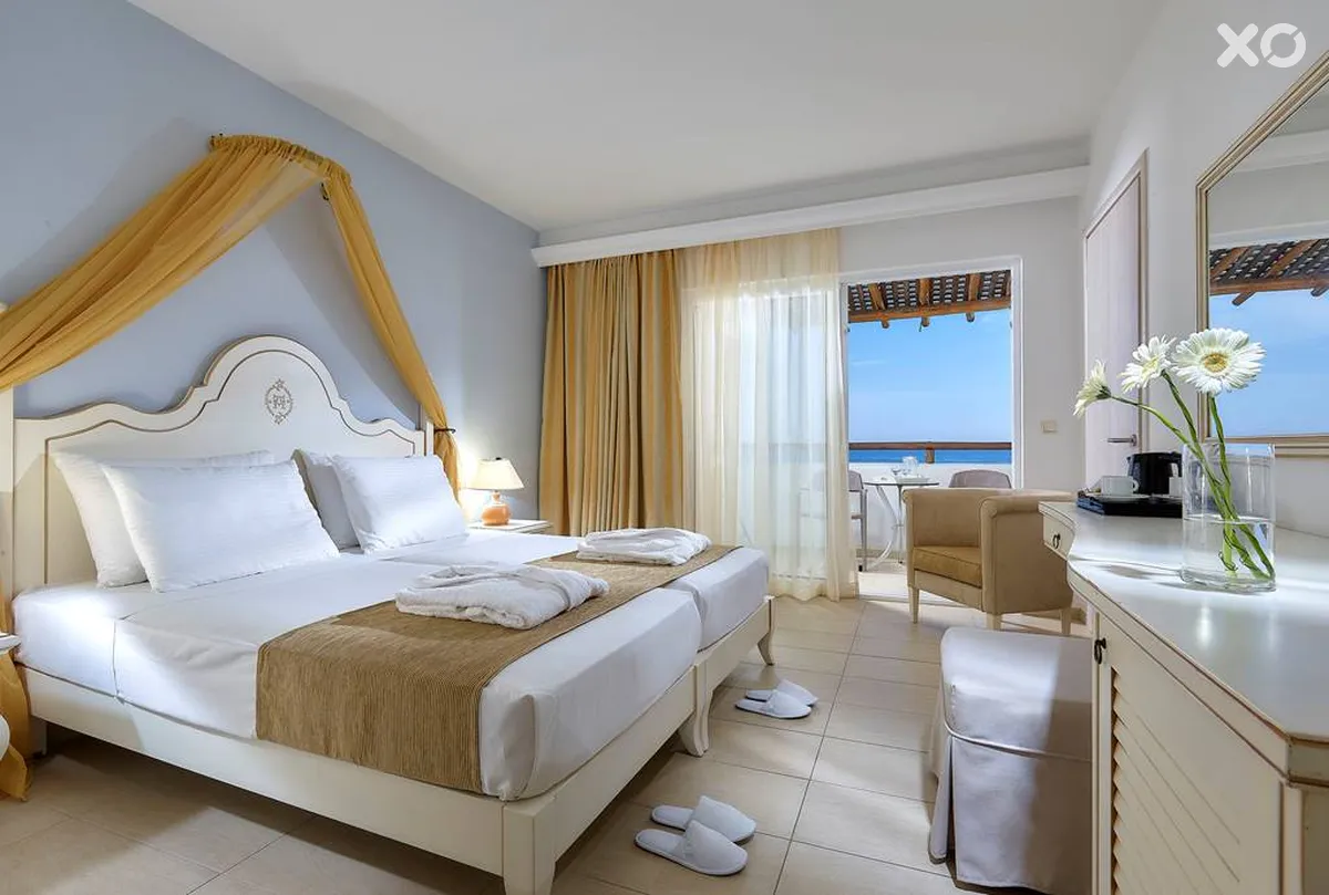 Alexander Beach Hotel & Village