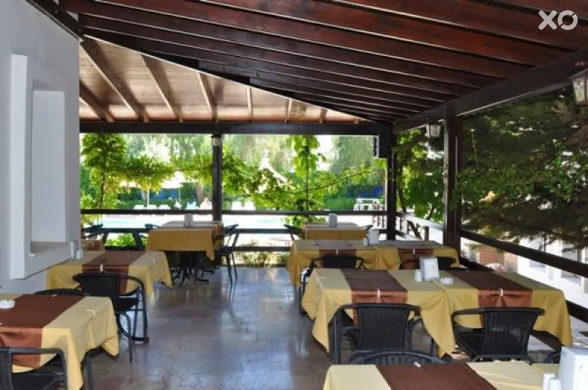 Atrium Hotel