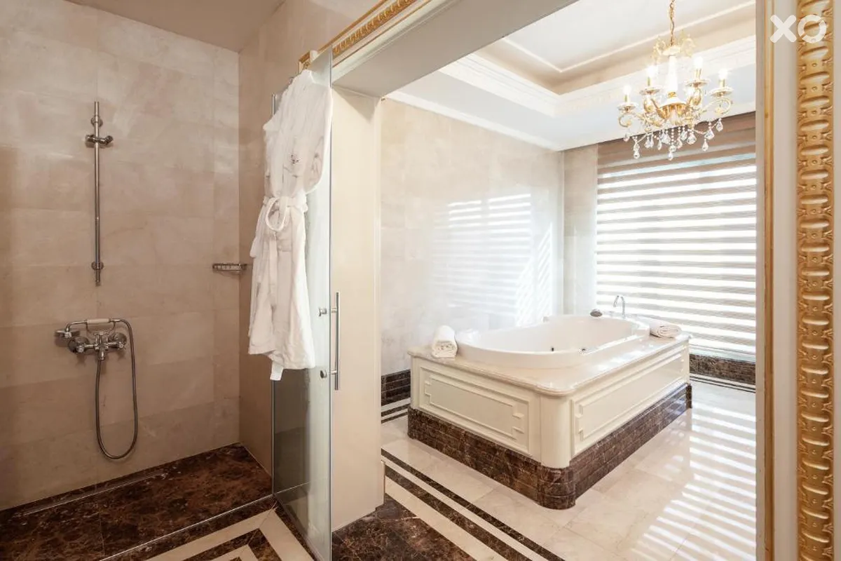 Crowne Plaza Istanbul Asia Hotel