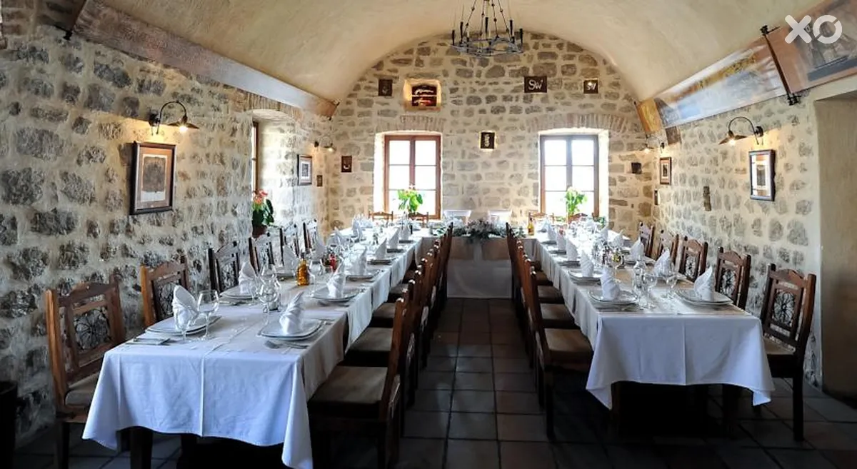 Conte Hotel & Restaurant