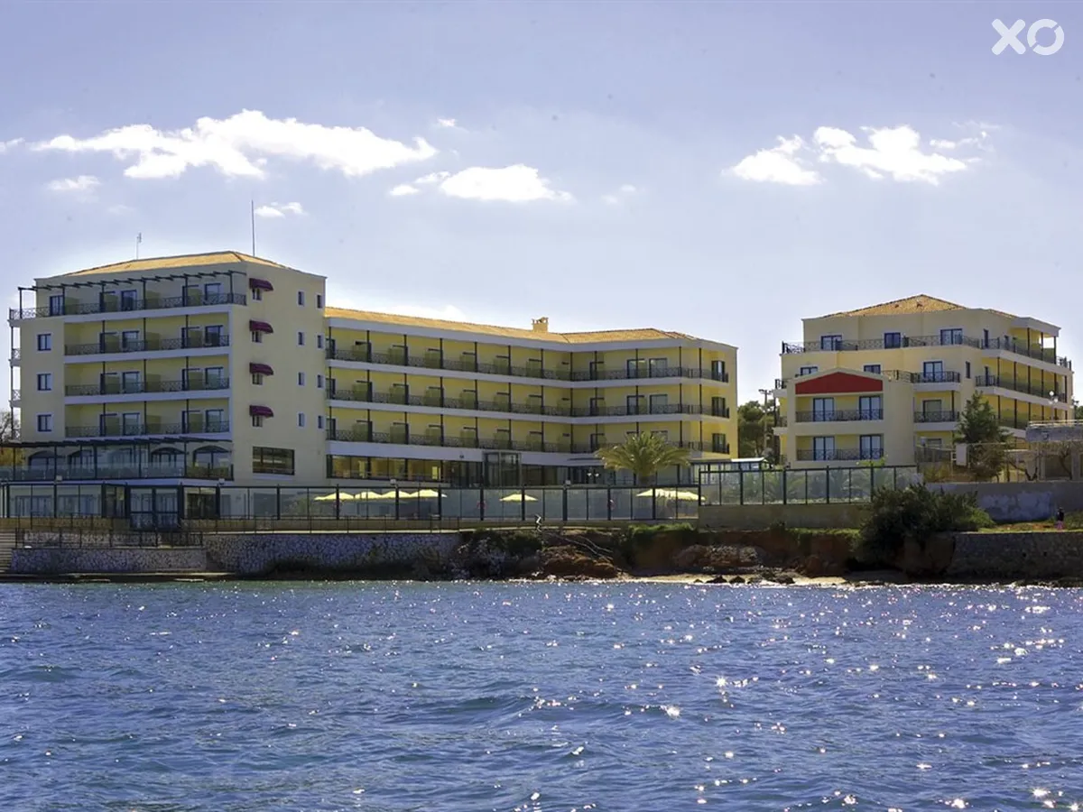 Ramada Attica Riviera