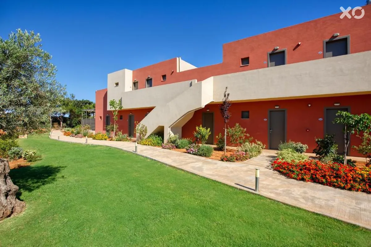 Oasis Beach Hotel
