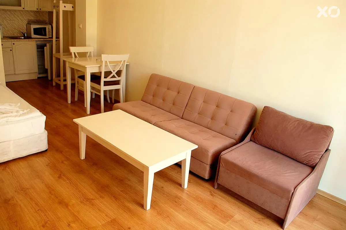 Flores Park Apartments