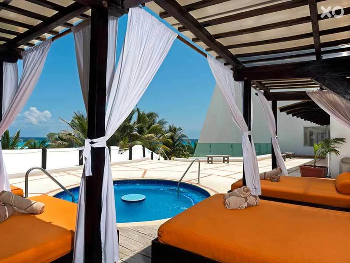 Flamingo Cancun Resort