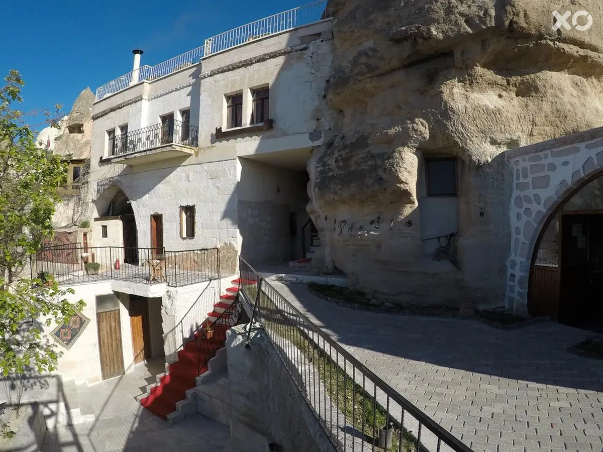 Unicorn Cave Hotel