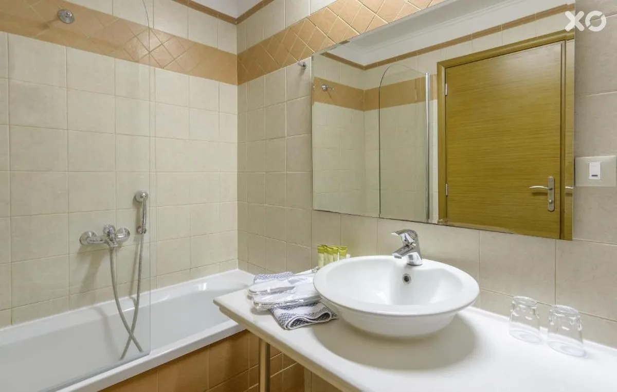 Grecian Castle Hotel