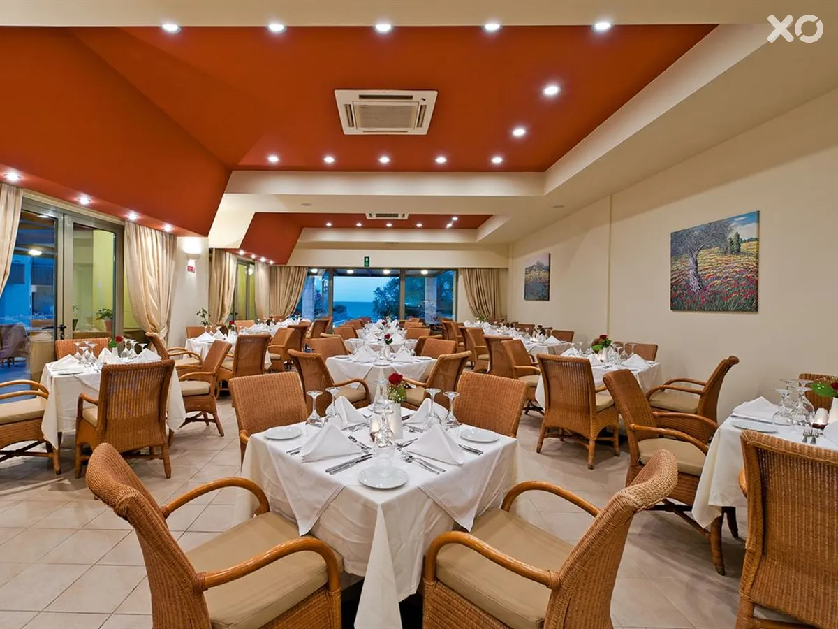 Giannoulis Santa Marina Plaza