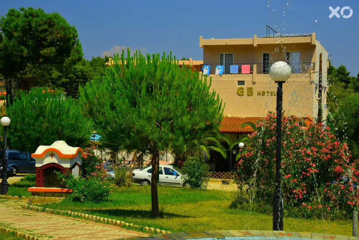 Golden Beach Hotel
