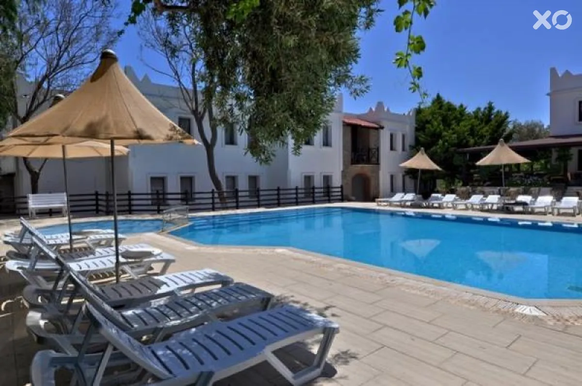 Atrium Hotel
