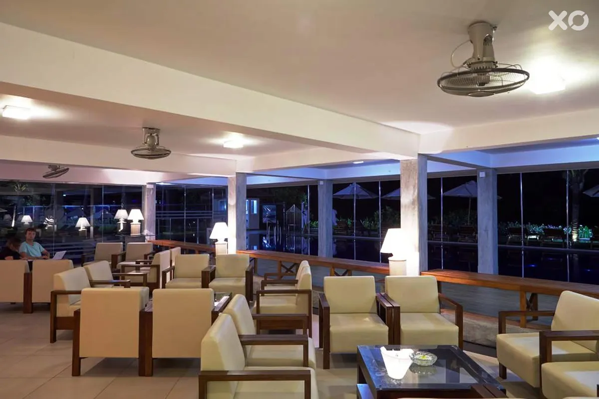 Coral Sands Hotel