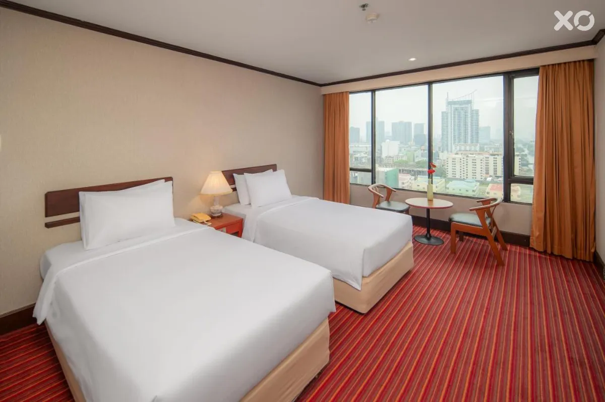 Alexander Hotel