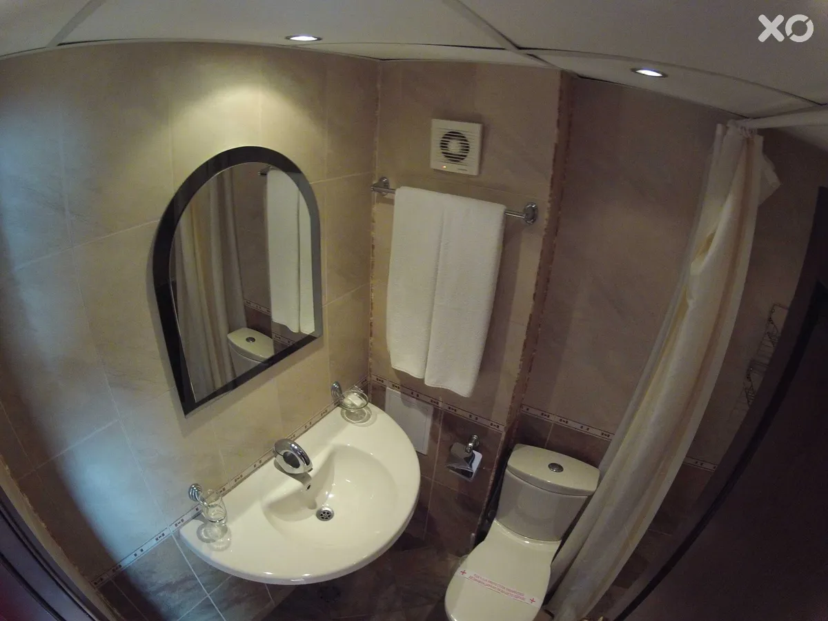 Apolis Hotel