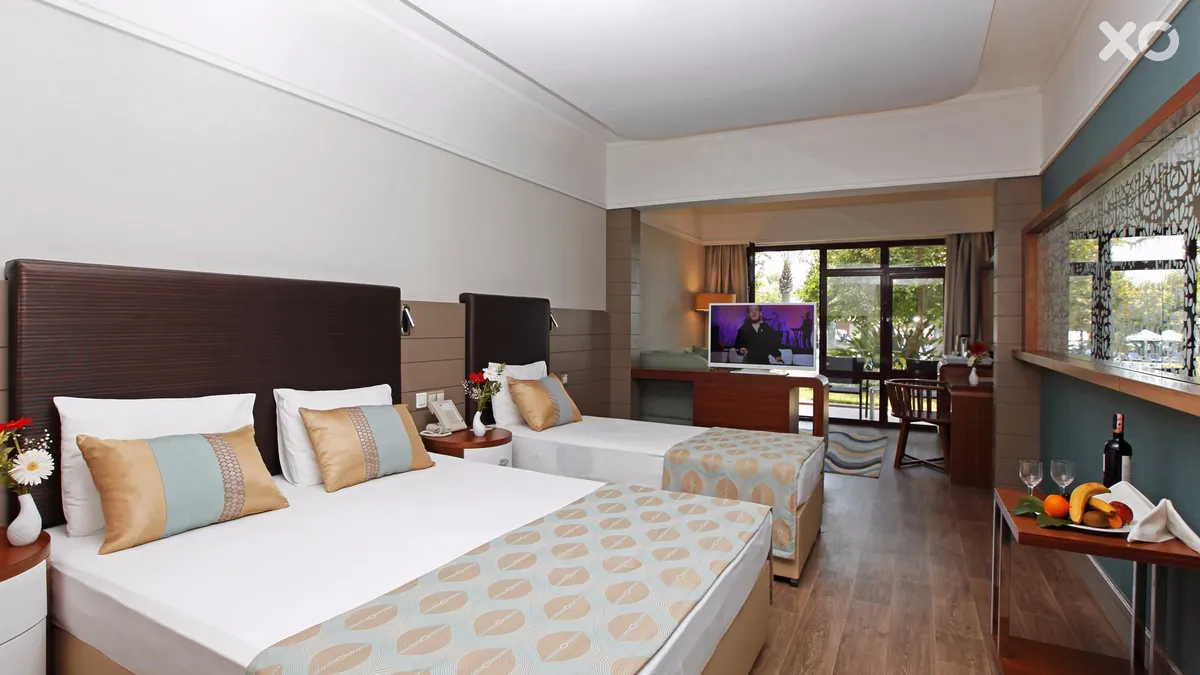 Grand Side Hotel