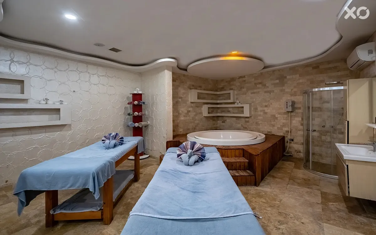 Golden Beach Resort & Spa