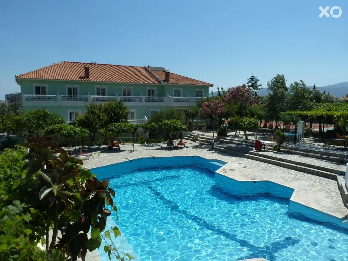 Evelin Hotel & Studios