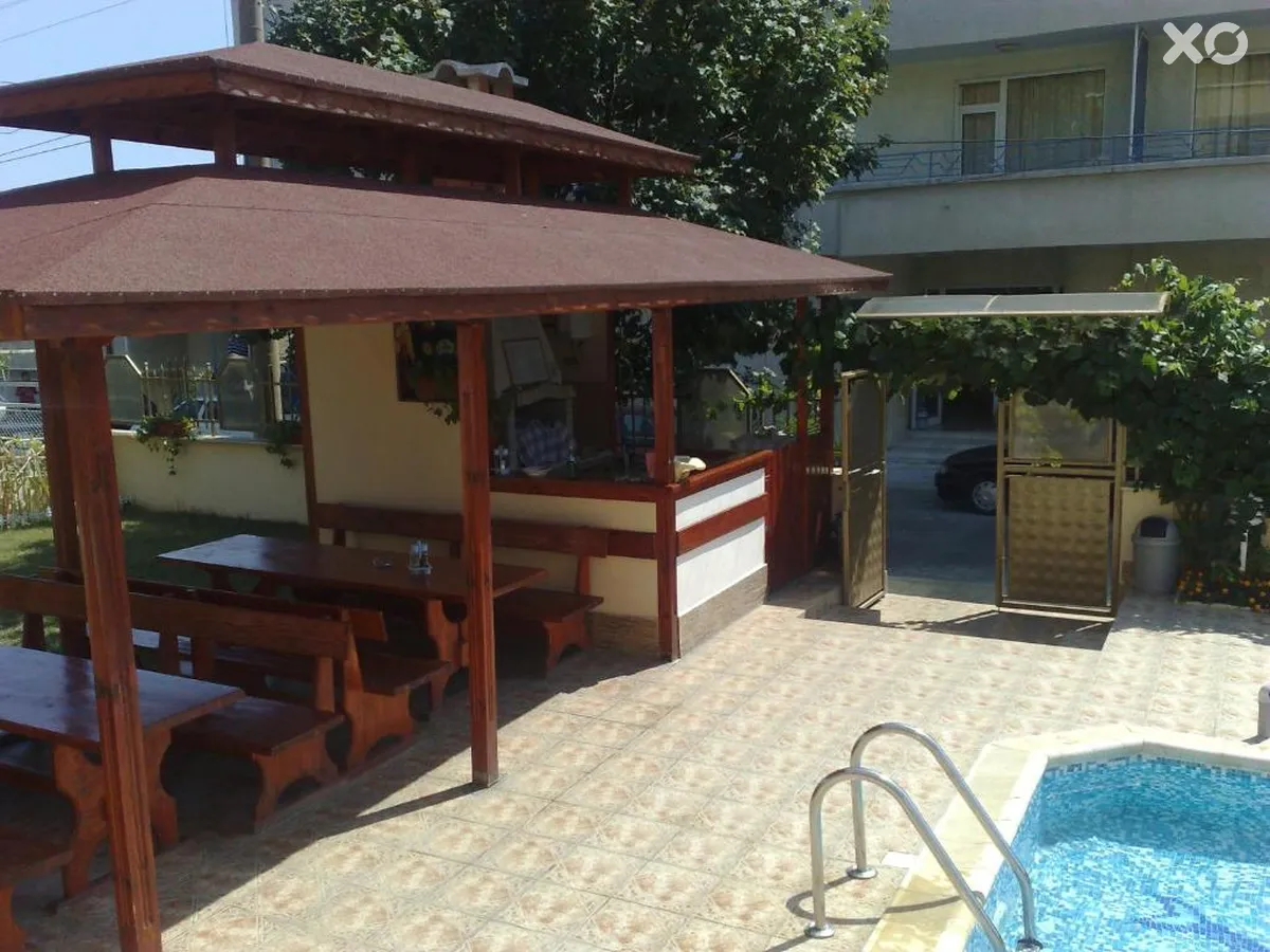 Larisa 1&2 Hotel